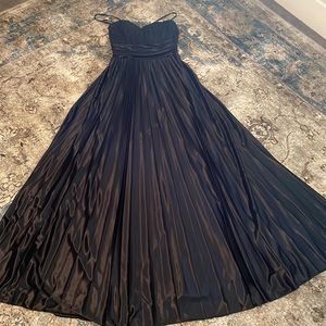 Strapless pleated satin black dress